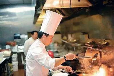 市場監(jiān)管總局解讀《餐飲服務(wù)食品安全操作規(guī)范》第四期 小餐飲食品安全管理要點